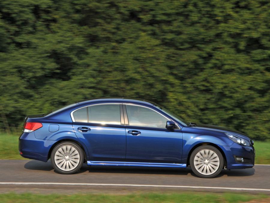  Subaru Legacy 2.5i Sport Sedan 2009 года  (EU) (фото 3 из 11)